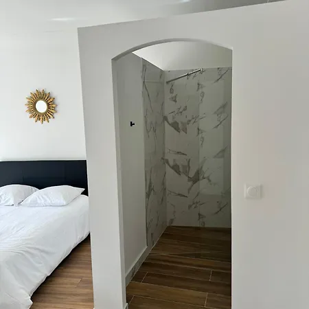 Logis Dore Apartment Menton